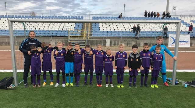 u10