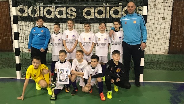 u11