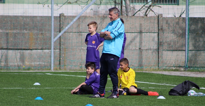 u12