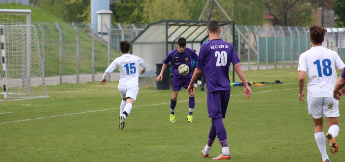 u19